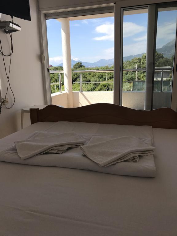 Apartments De Lara อัตเจฮะห์ ภายนอก รูปภาพ