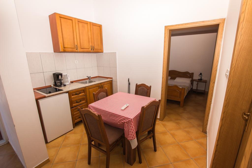 Apartments De Lara อัตเจฮะห์ ภายนอก รูปภาพ