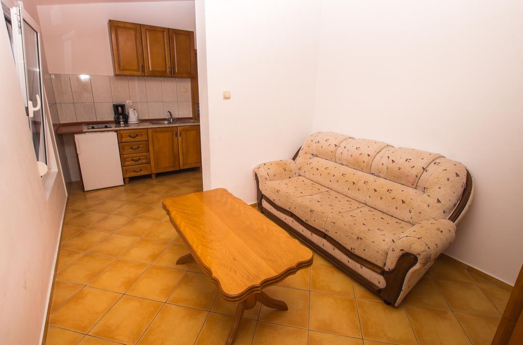 Apartments De Lara อัตเจฮะห์ ภายนอก รูปภาพ