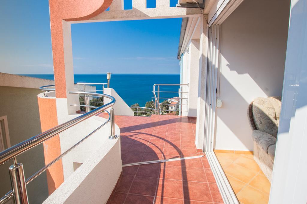 Apartments De Lara อัตเจฮะห์ ภายนอก รูปภาพ