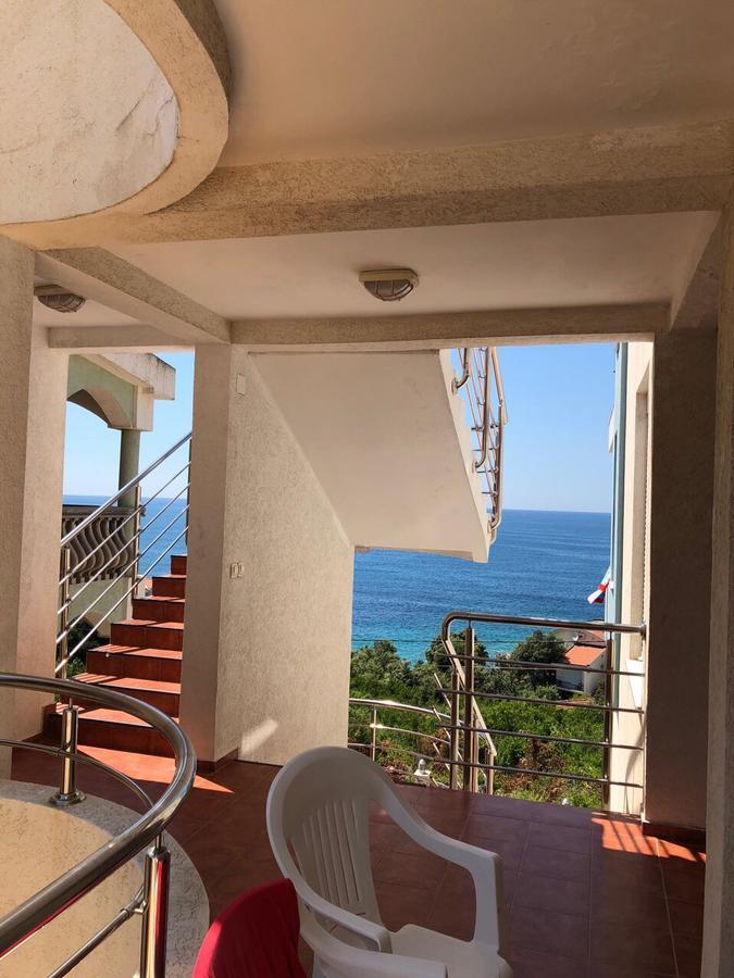 Apartments De Lara อัตเจฮะห์ ภายนอก รูปภาพ